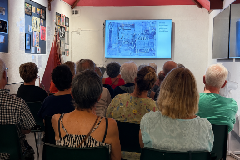Lezing Ode aan de Vrouw — lezing in Volendam